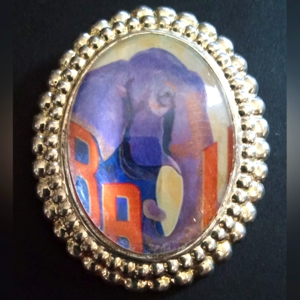 Elephant Art Brooch "RAJU"